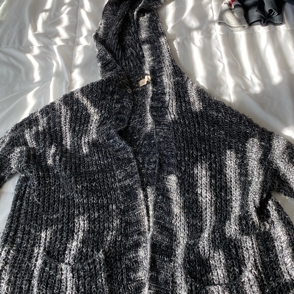 gray hollister cardigan - Picture 1 of 5